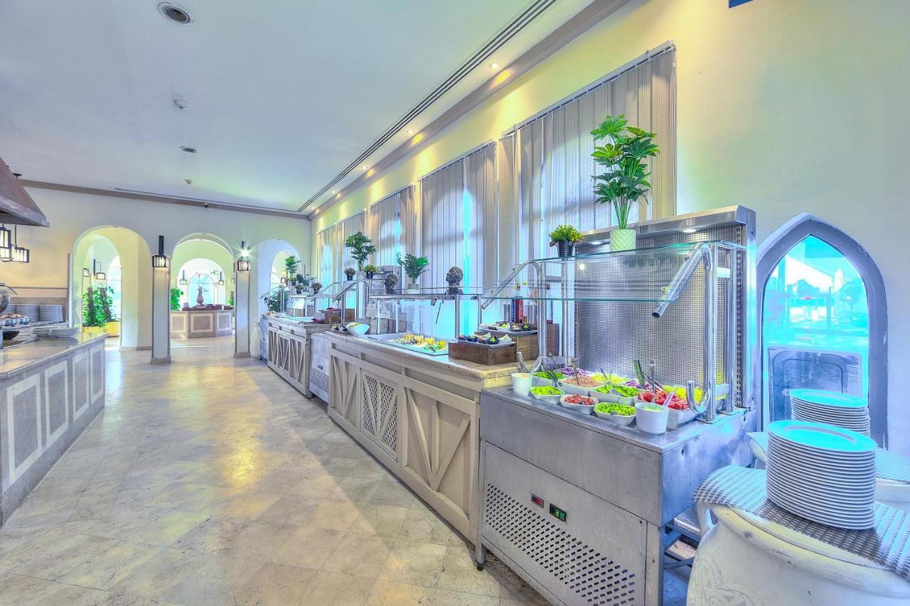 Grand Makadi - Couples And Families Only Hotel ฮูร์กาดา ภายนอก รูปภาพ