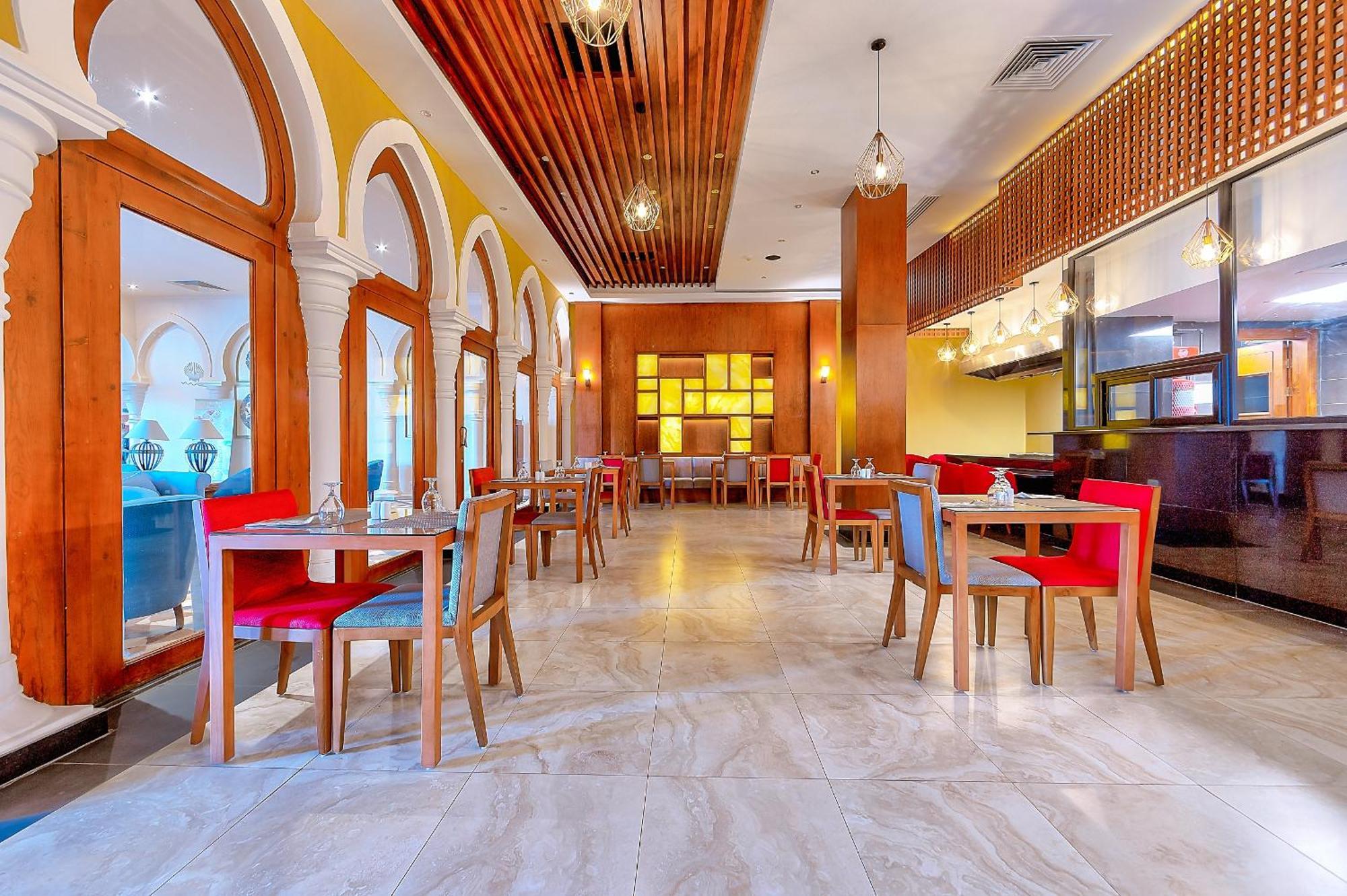 Grand Makadi - Couples And Families Only Hotel ฮูร์กาดา ภายนอก รูปภาพ